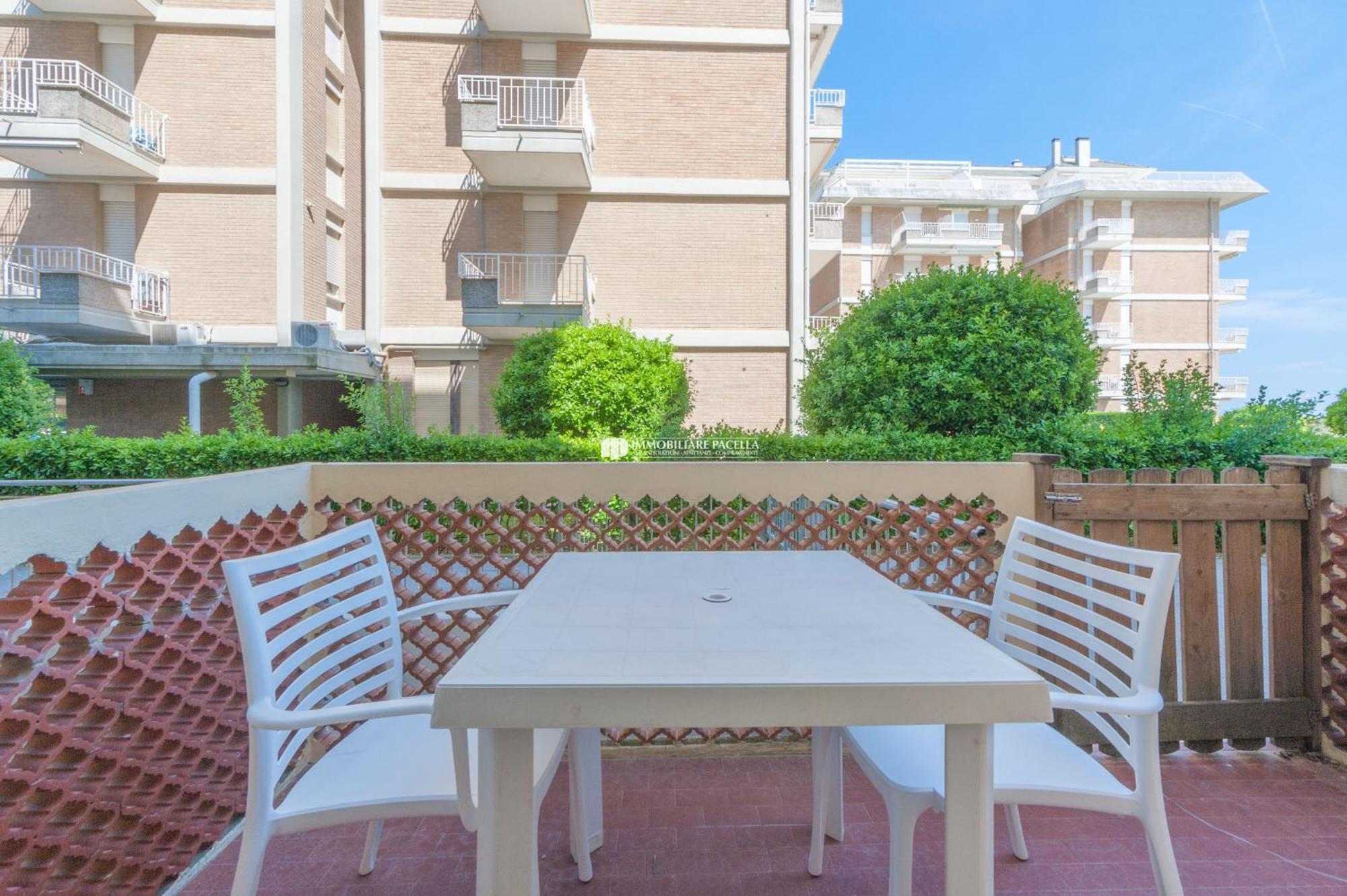 Residence Solmare Immobiliare Pacella 리도 디 예솔로 외부 사진
